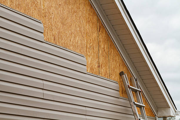 Professional Siding Repair technician working in Nottingham, PA